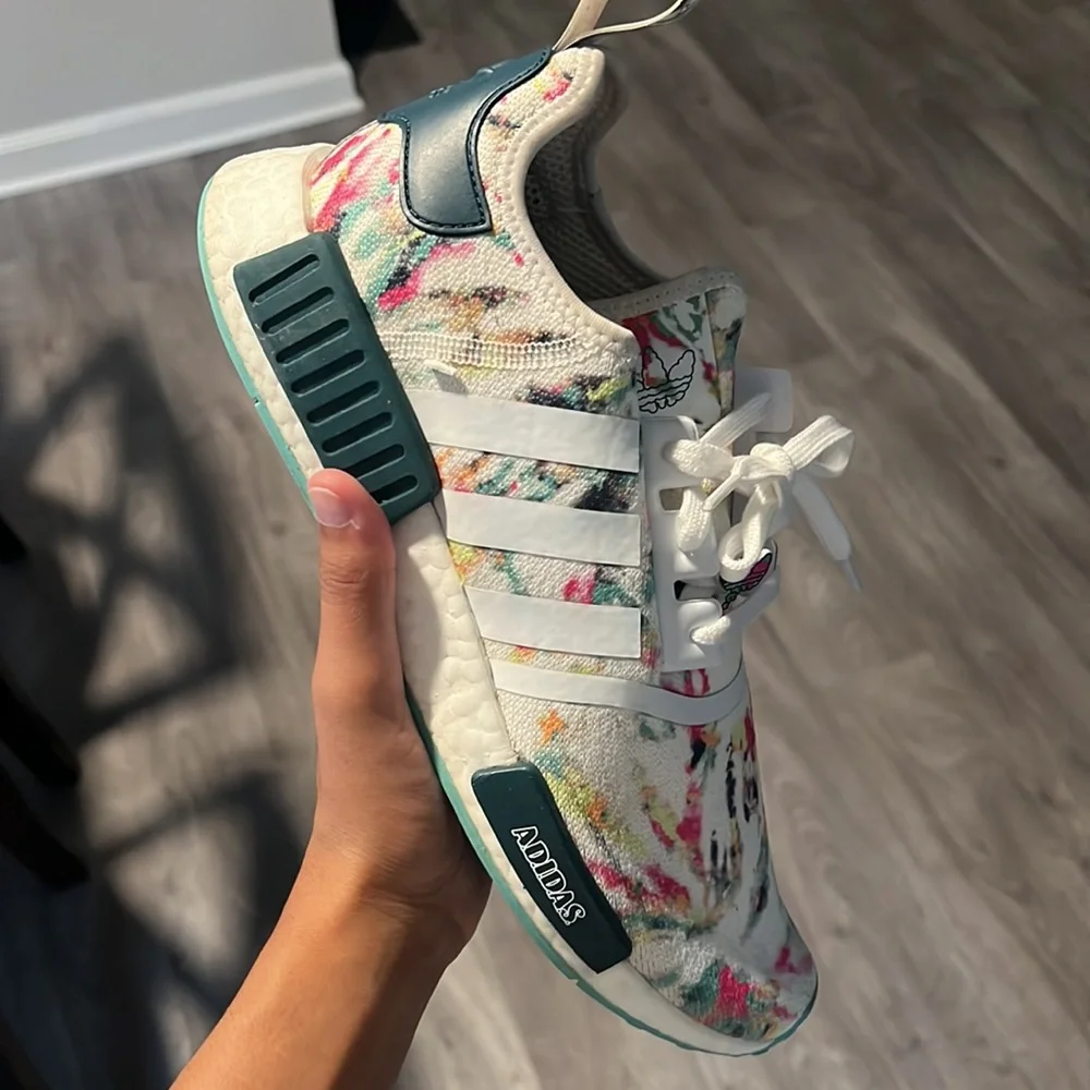 Adidas sneakers - Picture 3 of 3